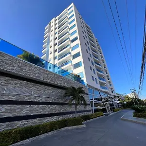 Hermoso Apto Cerca A La Playa Horizonte. Apartamento